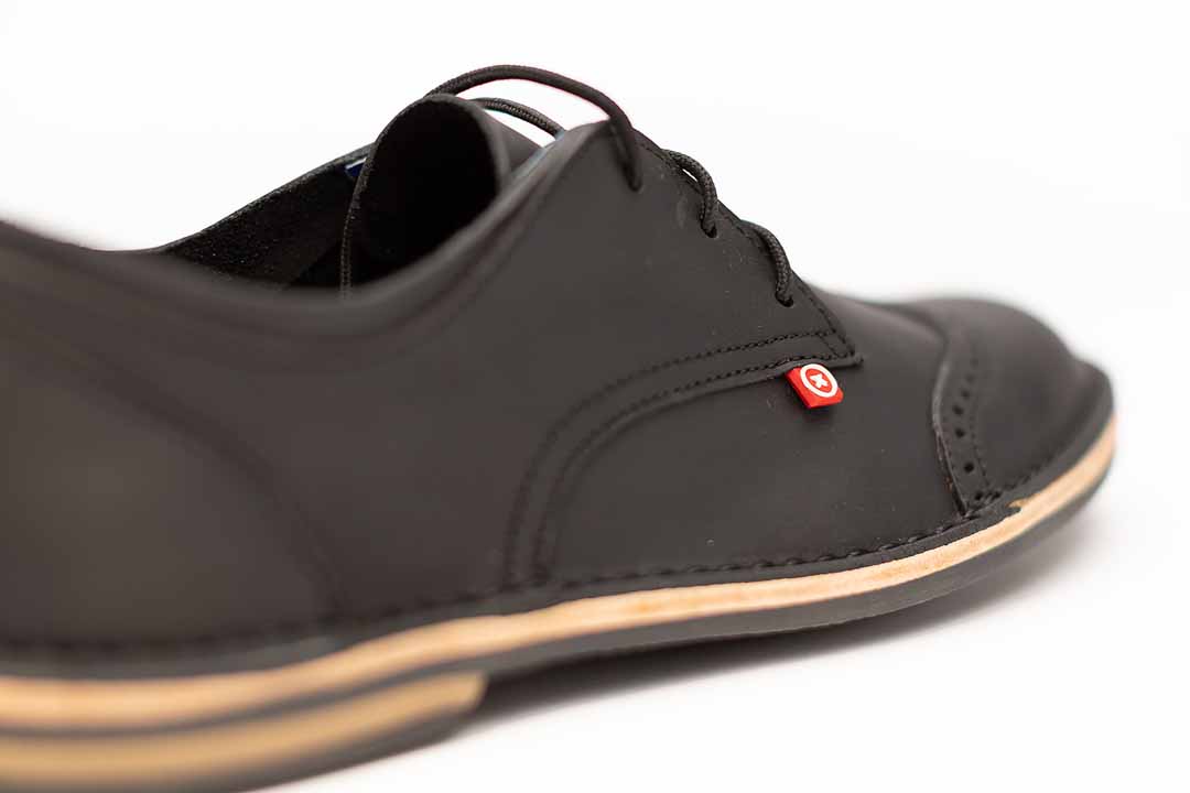 Akina Tuxedo - thin sole