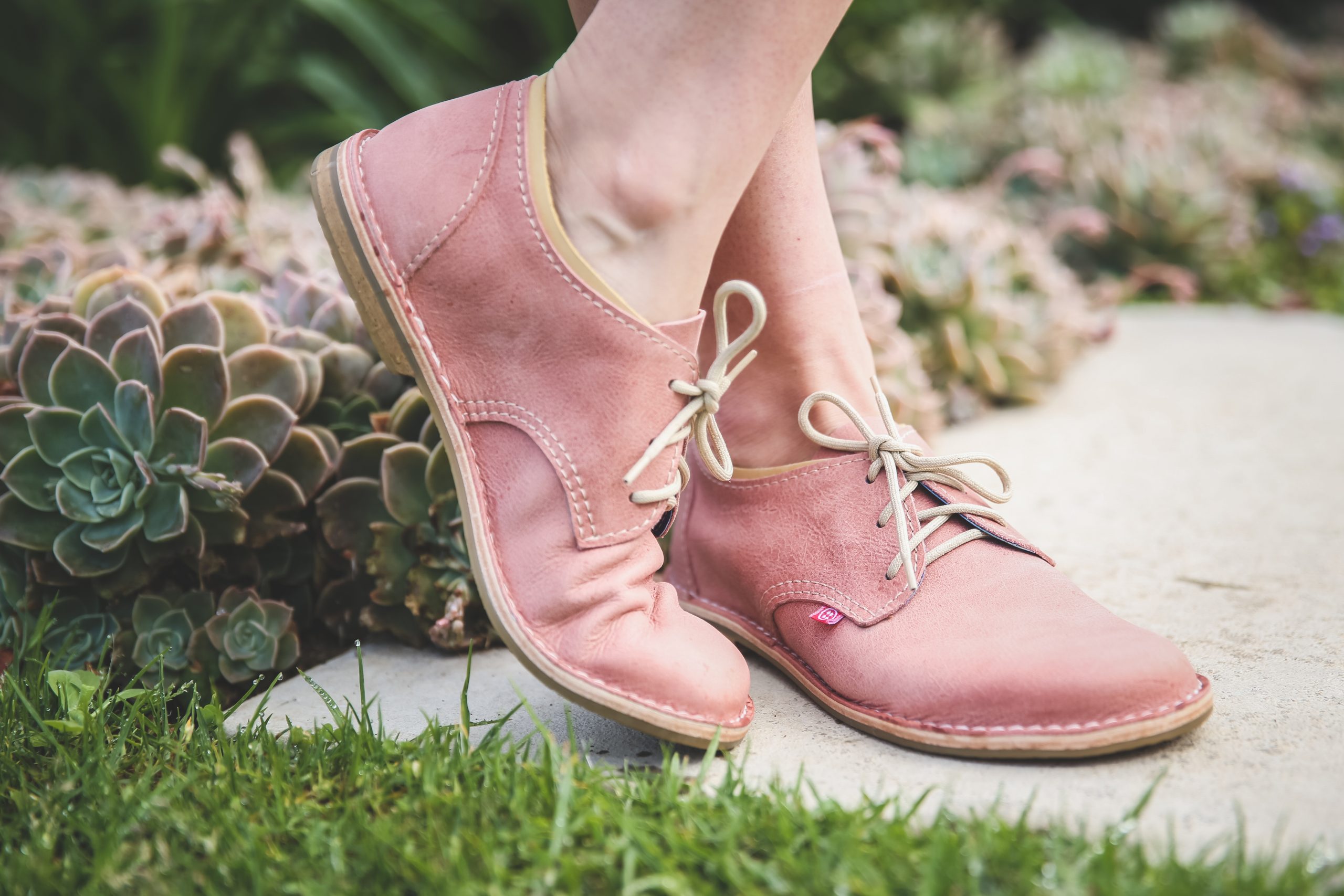 Azizi Blush - thin sole